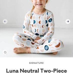 Little sleepies Luna Neutral Two-Piece Set